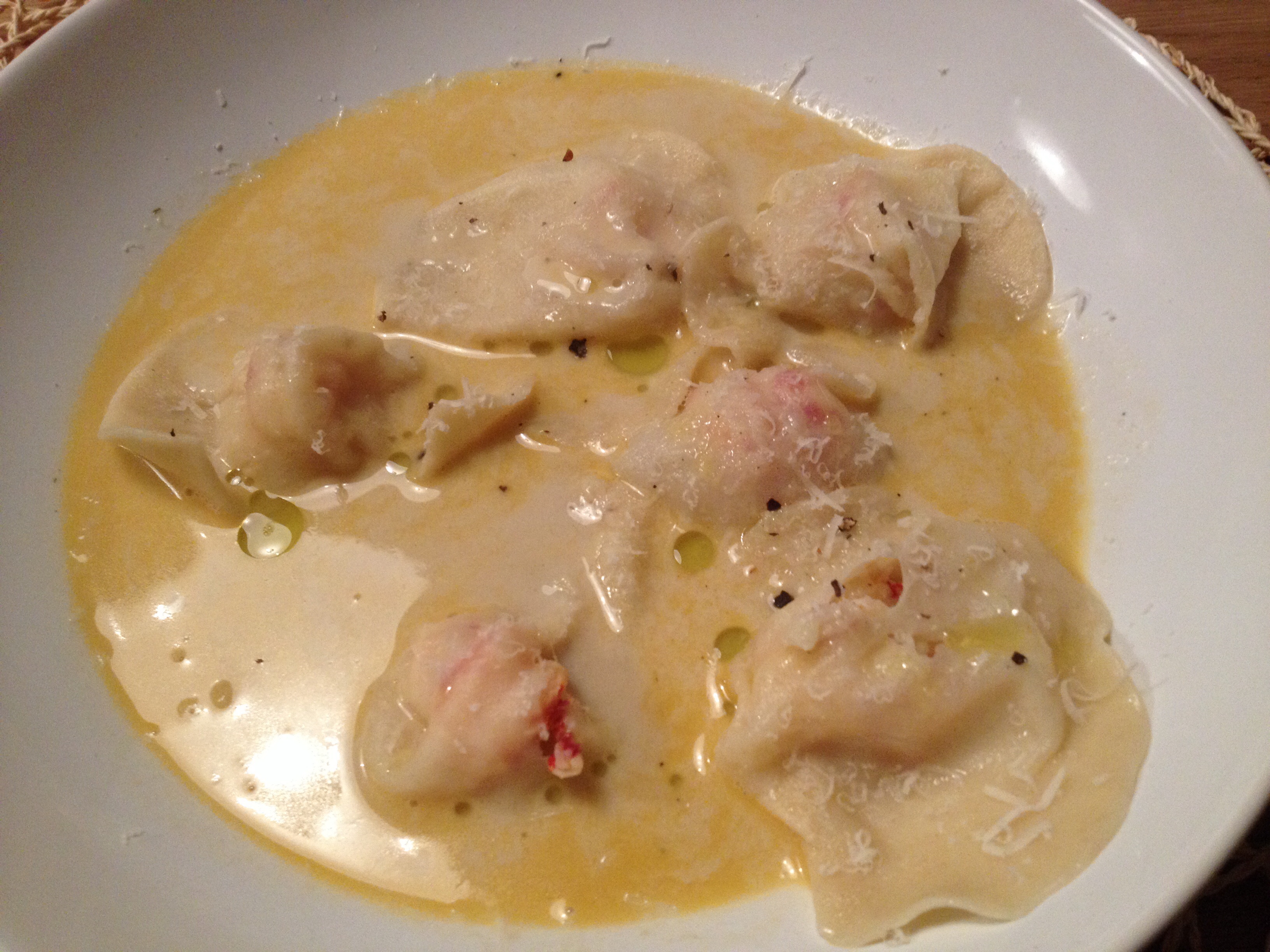 Raviole de langoustine dans son bouillon Tout sur la cuisine